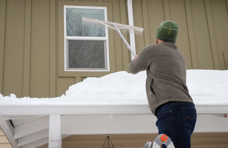 Roof Snow Raking